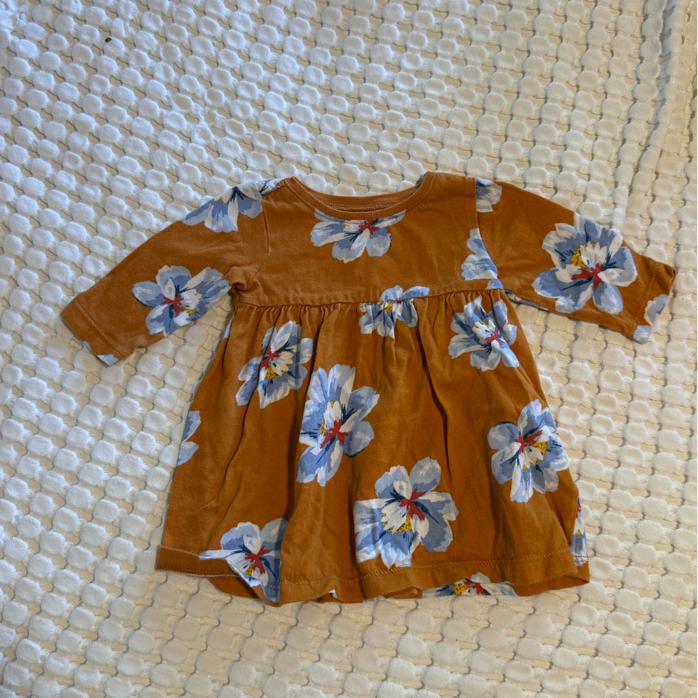 Old Navy‎ 0 to 3 month floral shirt